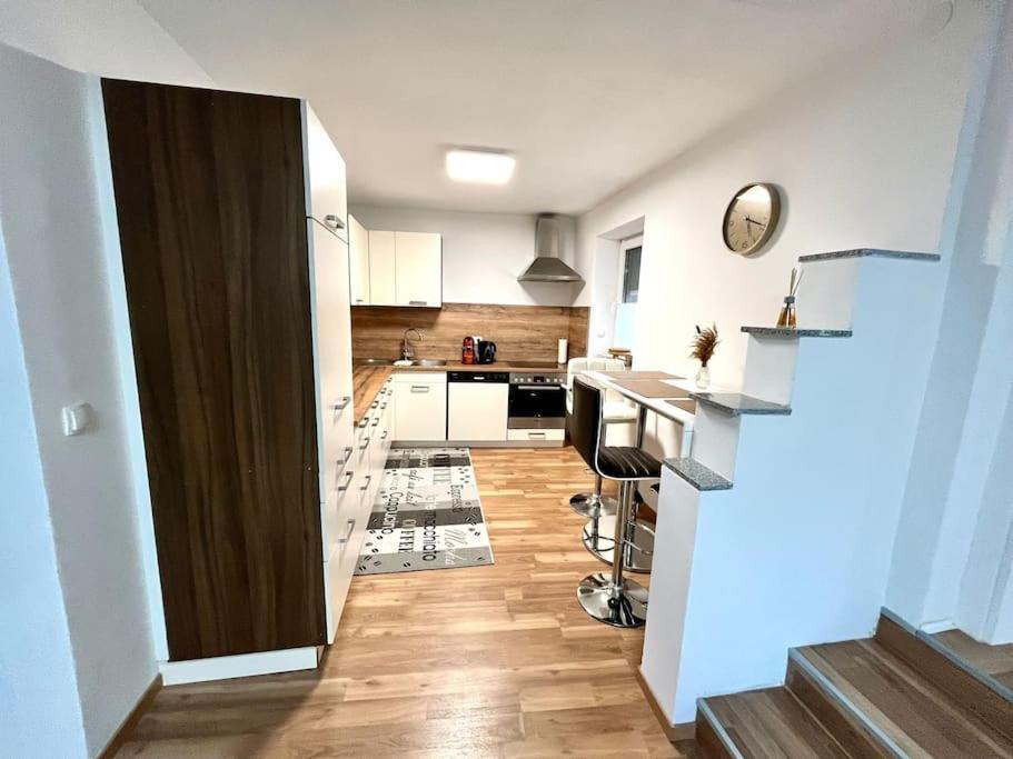 Ab Apartment Moderne Zweizimmerwohnung Villach Luaran gambar
